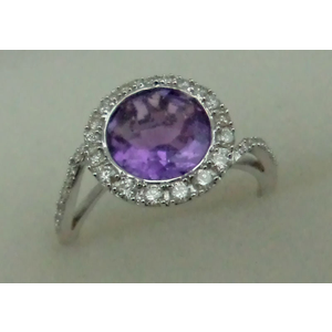 10 Karat White Gold Diamond Ring With Round Amethyst Stone