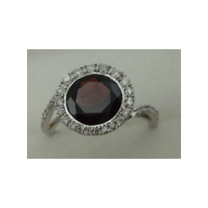 10 Karat White Gold Diamond Ring With Round Garnet Stone