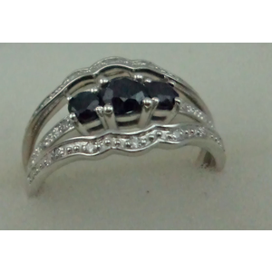 10 Karat White Gold 3 pcs Diamond Ring With Blue Sapphire Stone