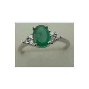 10 Karat White Gold 4 Claw Diamond Ring With Emerald Stone