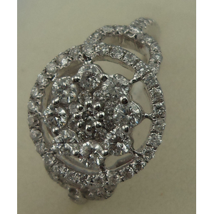 18 Karat White Gold 0.96 Carat Diamond Flower Design Fancy Ring