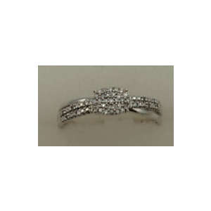 18 Karat White Gold with 0.10 Carat Diamond Oval Cluster Ring