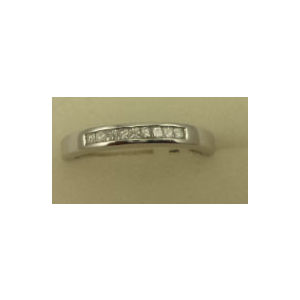 10 Karat White Gold with 0.25 Carat Diamond Band 