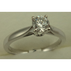 18 Karat White Gold with 0.40 Carat Diamond 4 Claw Solitaire Ring