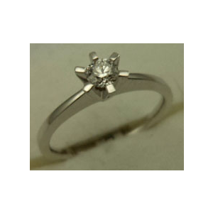 18 Karat White Gold with 0.20 Carat Diamond 6 Claws Solitaire Ring