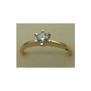 10 Karat Yellow Gold with 0.20 Carat Diamond 6 Claws Solitaire Ring