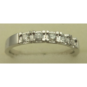 10 Karat White Gold with 0.50 Carat Diamond Band