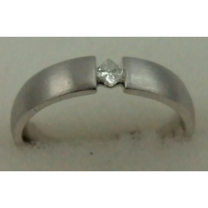 10 Karat White Gold with 0.10 Carat Diamond Tension Set Band