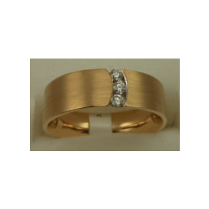 18 Karat Yellow Gold with 0.15 Carat Diamond 3 Stone Band