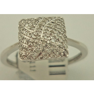 10 Karat White Gold with 0.15 Carat Diamond Fancy Square Ring