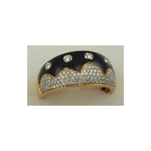 18 Karat Gold with 0.30 Carat Diamond Black Scalloped Ring 