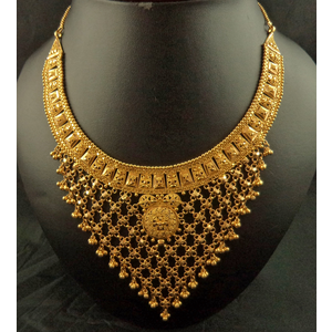 22 Karat Gold Filigree Mat V design Choker