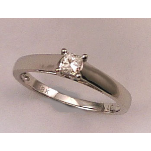 10 Karat White Gold with 0.25 Carat Diamond Princess Cut Solitaire Ring