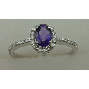 10 Karat White Gold Daimond Ring With Amethyst Stone