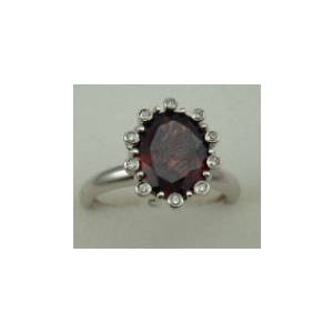 10 Karat White Gold Daimond Ring With Garnet Stone